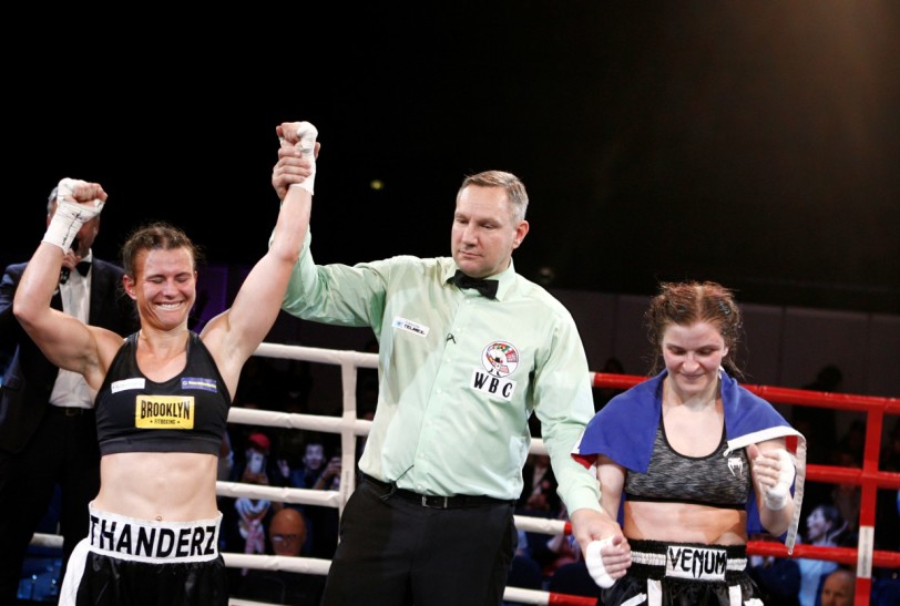 Katharina Thanderz blir kåret som vinner!